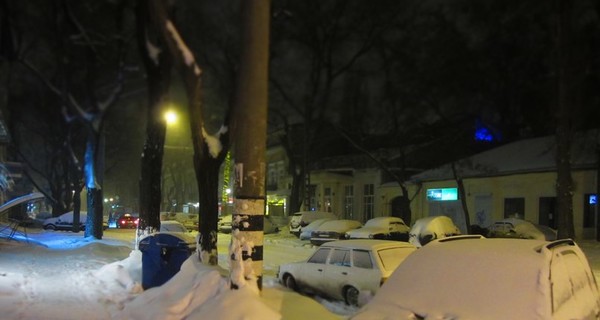 Последствия стихии в Одессе: транспортный коллапс и дома без электричества