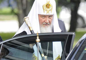 Патриарх Кирилл призвал священников активнее пользоваться интернетом