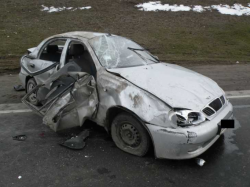 ДТП на Херсонщине: автомобиль Daewoo смяло в лепешку
