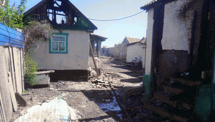 Поссорился с соседями: житель Луганщины сжег три дом и застрелился