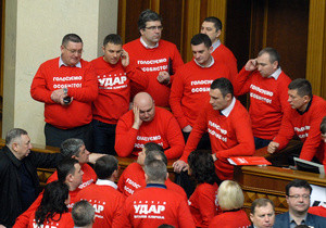Оппозиция все еще блокирует Раду