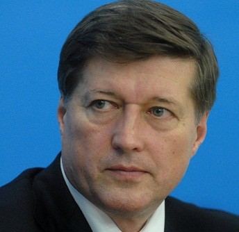 Нейтральный Порошенко идет в мэры 