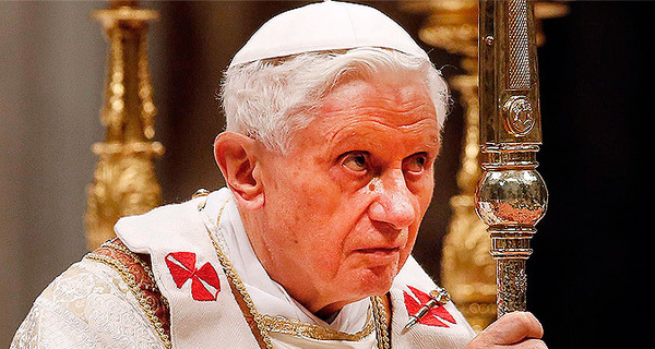 Папа Римский отслужил свою последнюю мессу