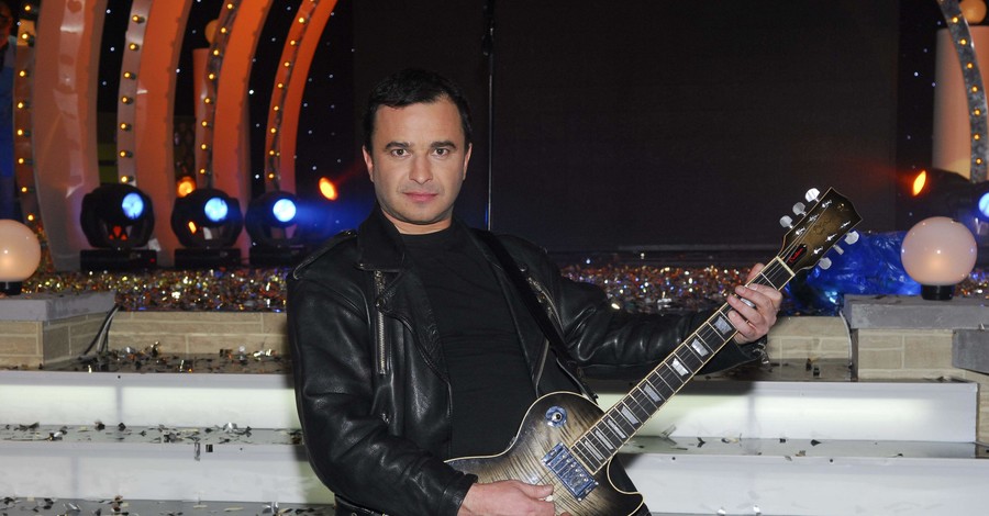Виктор Павлик безвозмездно раздает гитары, а Сумская 
