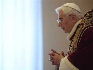 Папа Римский после отречения будет получать пенсию - 2,5 тысячи евро