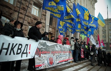 Сессия Киевсовета: Гостиный двор городу не вернули, Глинского не уволили 