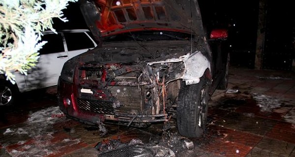 Ночью сожгли автомобиль главы ужгородского отдела по борьбе с наркотиками