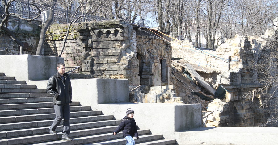 Одесситка едва не приватизировала часть Потемкинской лестницы