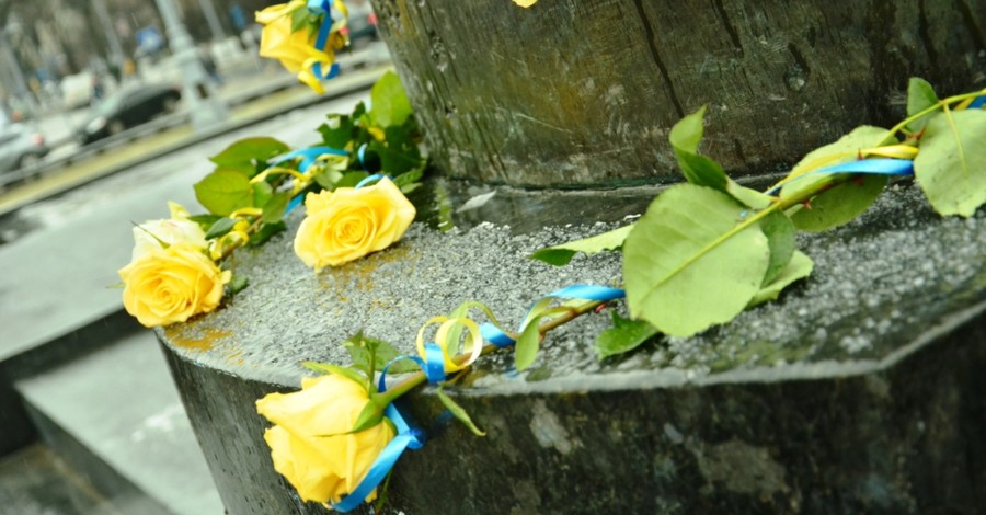 Львовяне отмечают 199 годовщину дня рождения Тараса Шевченко