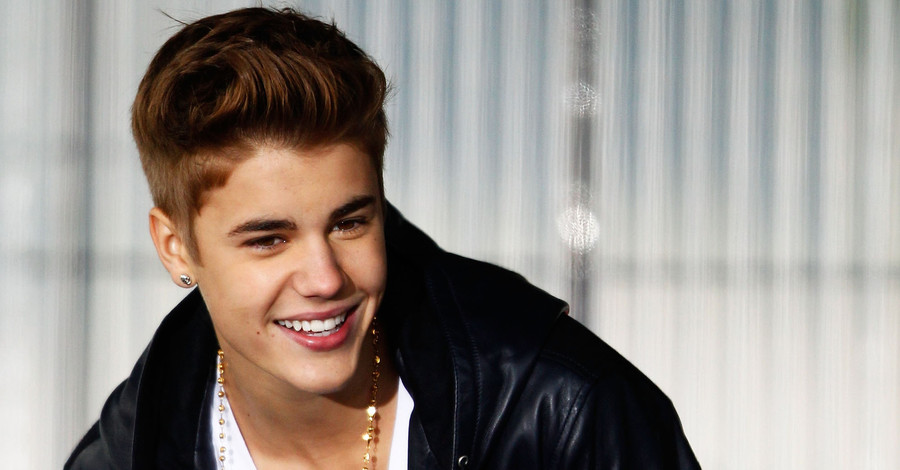 Джастин Бибер потерял сознание прямо на сцене