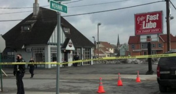 В США от рук неизвестного стрелка погибли четыре человека