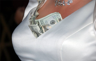 Винничанка потеряла невинность за 10 тысяч гривен