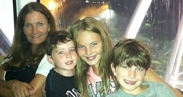 Упавшее электронное табло убило 10-летнего мальчика в аэропорту