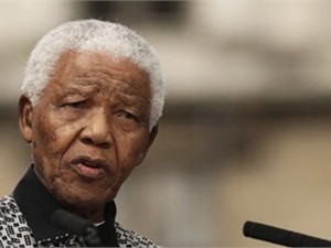 Экс-президент ЮАР Нельсон Мандела снова попал в больницу