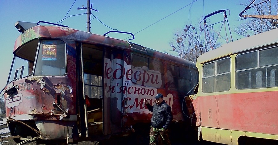 В Харькове  c рельсов сошел травмай 