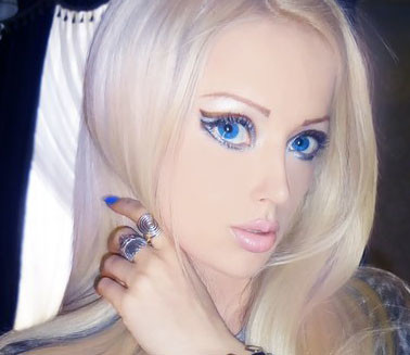 Одесская Барби планирует переехать жить в Мексику