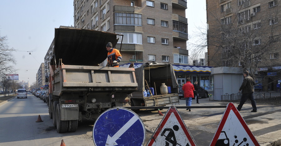 Большой ремонт дорог начался с моста на проспекте Ильича и улицы Взлетной