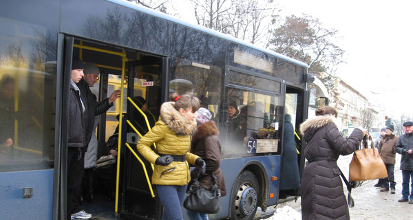 Горожане могут остаться без больших автобусов?