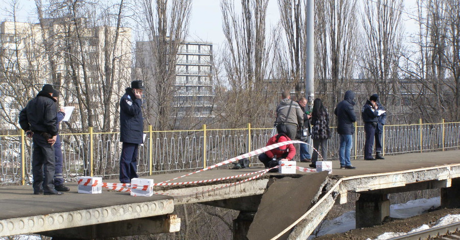 Четыре станции городской электрички опасны для пассажиров  