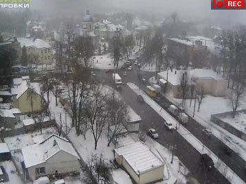 Львов снова засыпает снегом