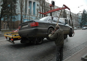 ГАИ Киева просит водителей не парковать авто возле НСК Олимпийский