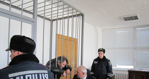 Слюсарчук для своей защиты применил гипноз? 