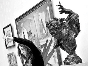 Киевлянам предложили покривляться в музее 