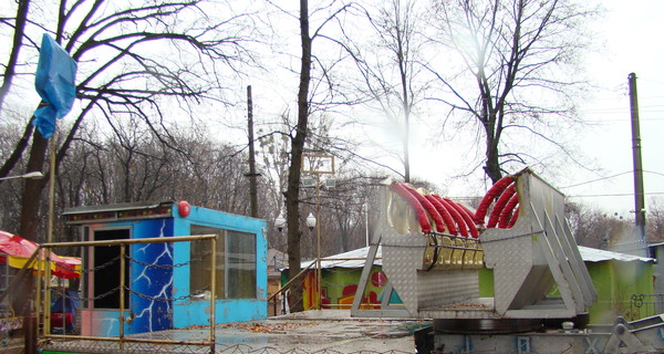 Аттракцион-убийца бесследно исчез из Харькова