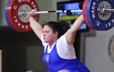 Украинки получили золото и бронзу на Чемпионате Европе по тяжелой атлетике