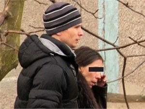 Соседи крымчанки, зарезавшей детей и мать, боятся, что ее скоро выпустят из психушки