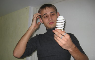 Крымчане не хотят утилизировать лампочки и батарейки