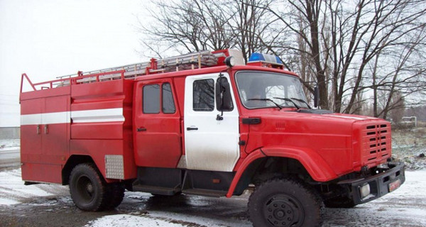В Москве горит институт пластмасс: погиб один человек