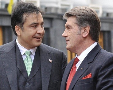 Саакашвили парил Ющенко в бане? 