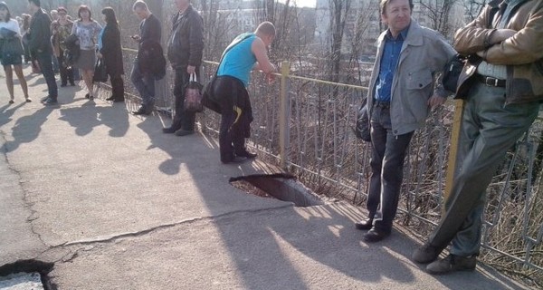 В Киеве может снова обвалиться платформа 