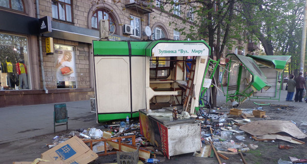 Водитель иномарки, снесший киоск в Запорожье, был трезв