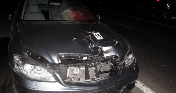 Под Киевом Mercedes-Benz на зебре разорвал на части женщину-доктора