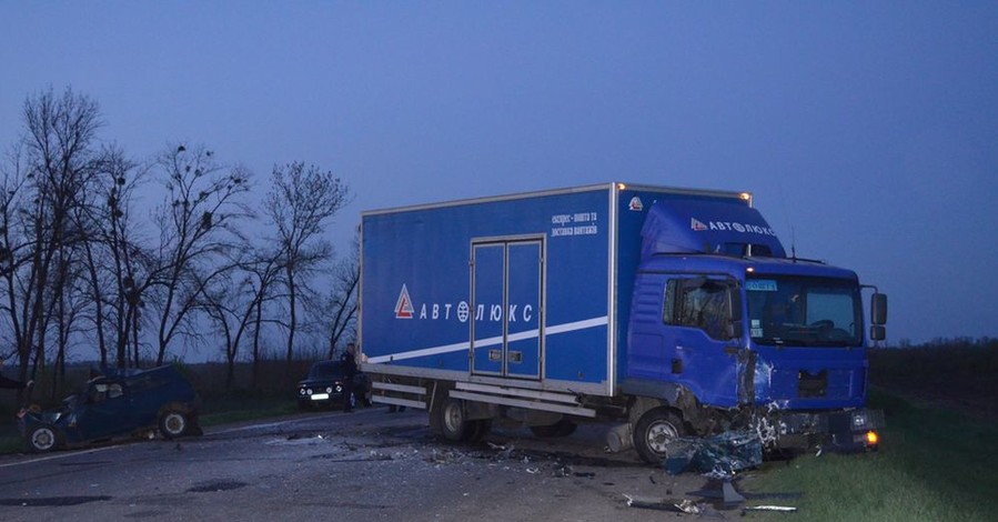 В аварии под Харьковом погибло трое