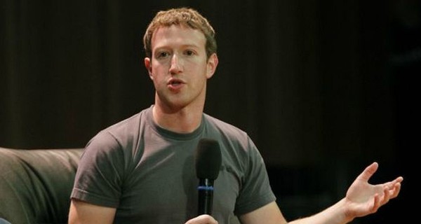 Основатель Facebook Марк Цукерберг понизил себе зарплату до $1 