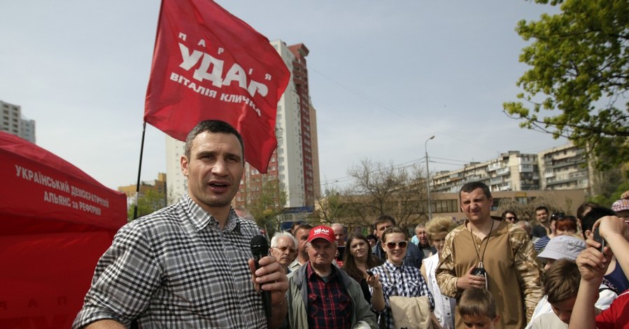 Виталий Кличко держит на счетах за границей более 120 миллионов гривен