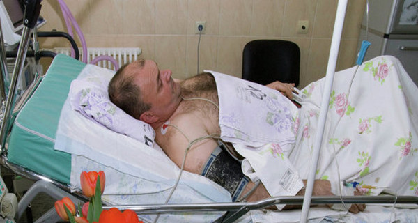 Врачи выписали полицейского, раненного при задержании 