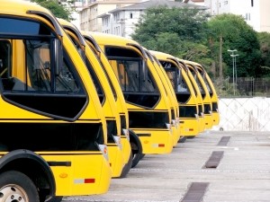 В Киеве на поминальные дня до кладбищ пустят бесплатные автобусы