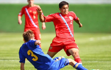 Сборная Украины проиграла России на юношеском Евро-2013