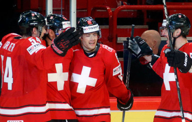 Канадцы уступили швейцарцам на чемпионате мира по хоккею 