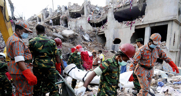 Жертвами обрушения здания в Бангладеш стали более 620 человек 