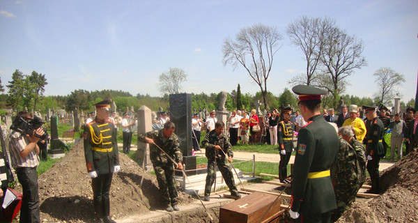 На Львовщине перезахоронили останки воинов Советской Армии