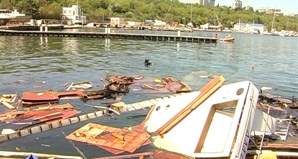 Владелец взорвавшейся в Одессе яхты находится в реанимации с сильными ожогами