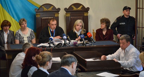 Убийцу врача судят пенсионерка, паспортистка и воспитательница детсада 