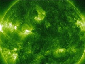 Необычная активность Солнца: и снова мощная вспышка