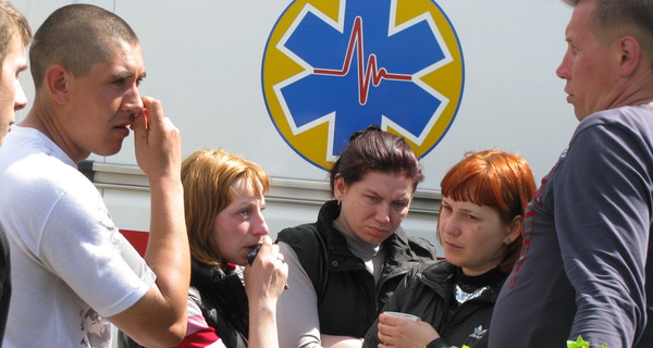 Родители погибшего в люке мальчика каждый день ходят мимо проклятого места