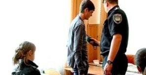 На тестировании выпускников обыщут с металлоискателями